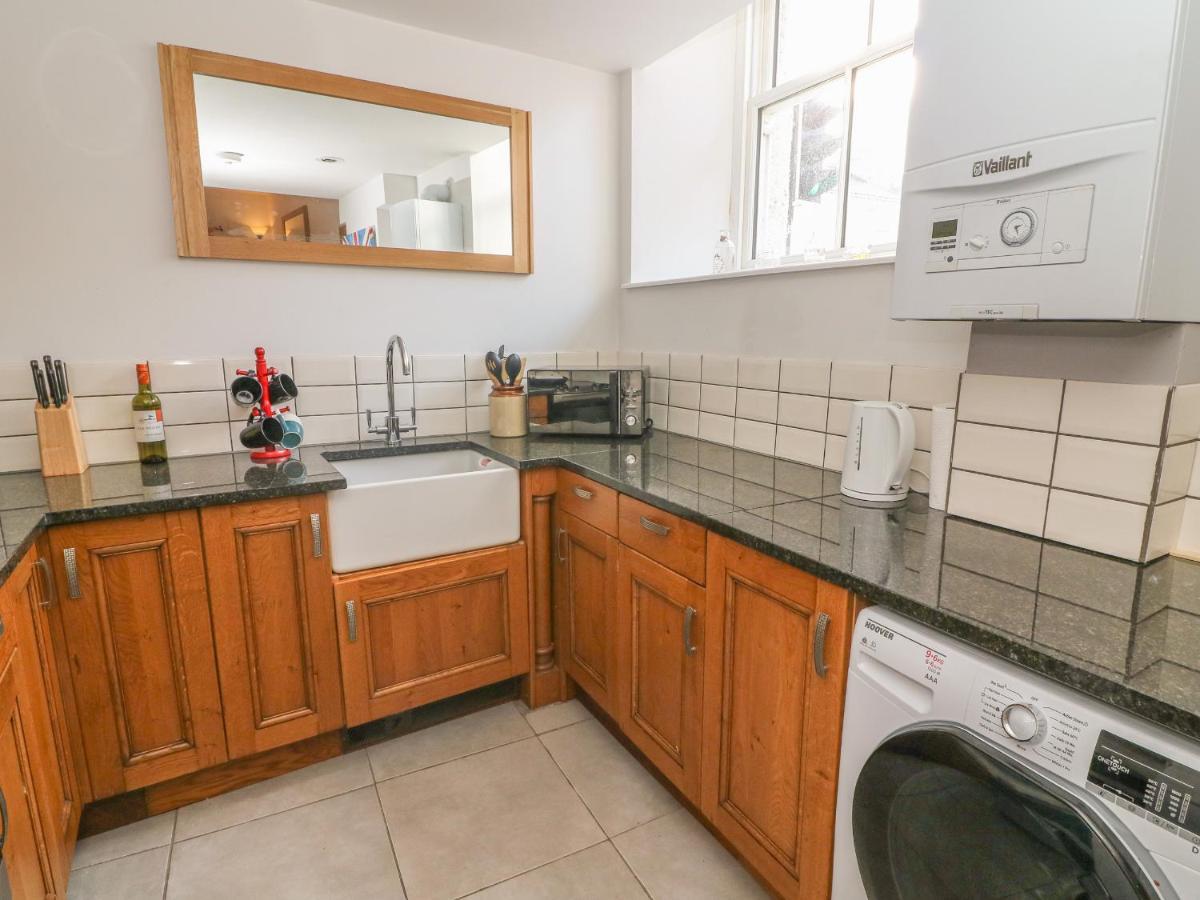 Flat 2 Galloway House Кендал Экстерьер фото